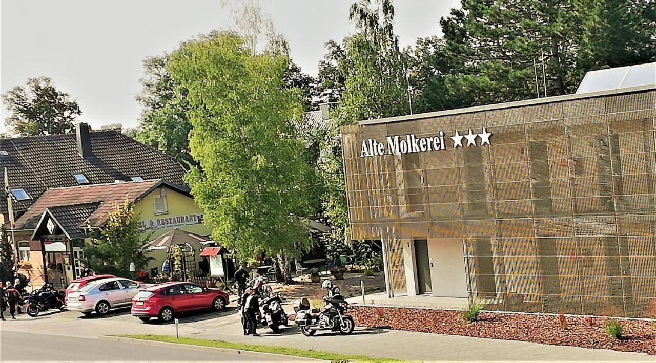 Hotel & Restaurant Alte Molkerei Koelleda Exterior photo